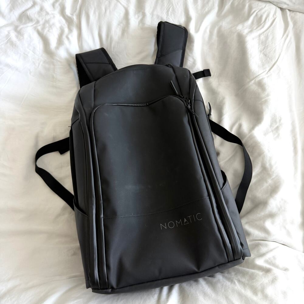 NOMATIC 20L Expandable Travel Backpack 30L TSA Laptop Water Resistant